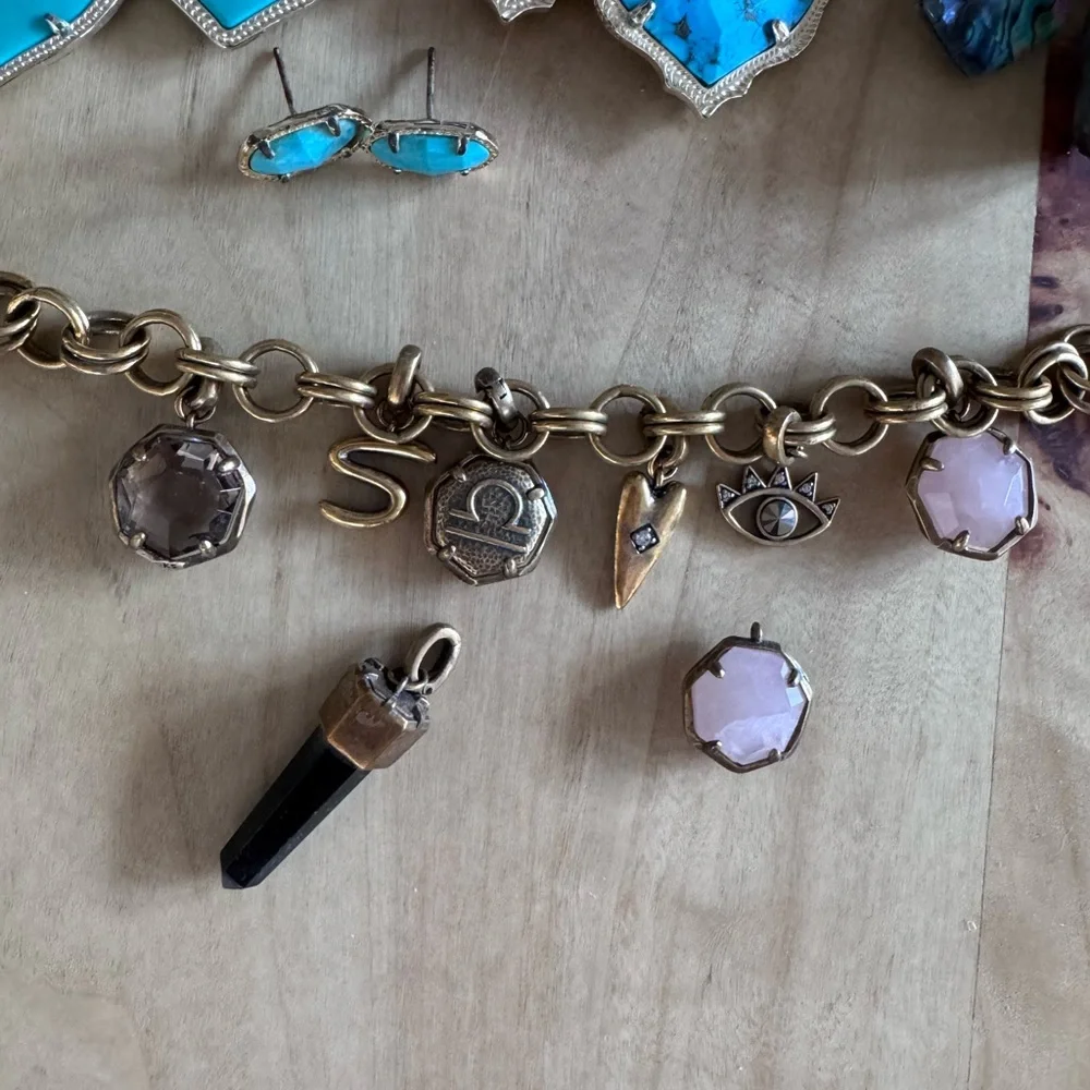 LOT of Kendra Scott jewelry - Picture 5 of 6